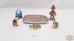 Lote de 6 miniaturas em diversos materiais.Medidas: prato 13 cm largura e comprimento , menor 2 cm altura , maior 9 cm altura