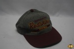 Boné original do time de futebol Washington Redskins.