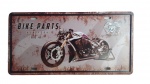 Placa em metal com efeito envelhecido Harley Davidson. Medidas: 31x16 cm.