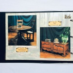 Catálogo de móveis Franceses, antigos fabricados artesanalmente. Fotos de qualidade impressos em cartão fotográfico, distribuídos em 27 páginas. Exemplar em perfeito estado. Dimensões: 23,5 cm x 34 cm.