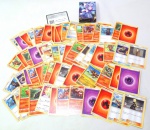 POKEMON - TRADING CARD GAME - Lote contendo 60 cartas da série Pokemon em excelente estado, todas originais.