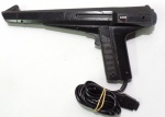 SEGA – VIDEO GAME – Pistola Light Phaser para console Master System, peça original. Medindo 30,5cm de comprimento. Obs: peça não testada.