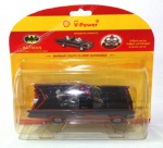 BATMAN - SHELL - Brinquedo promocional da Shell representando carro de fricção Batmóvel da série Batman, peça lacrada. Medindo 12cm de comprimento por 4cm de altura.