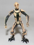 STAR WARS - HASBRO - Figura articulada em vinil do personagem General Grevious do filme Star Wars, peça ricamente detalhada e original Hasbro. Medindo 11cm de altura.