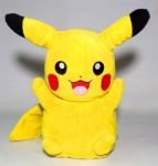 POKEMON - TOMY - Bela figura em pelúcia do personagem Pikachu da série Pokemon, peça original da Tomy. Medindo 26cm de altura.