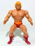 HE MAN - ESTRELA - Antiga figura do personagem He-Man da marca Estrela. Medindo 15cm de altura. Obs: o elástico que sustenta as pernas está frouxo.
