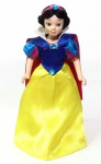 PRINCESAS DISNEY - PORCELANA - Belíssima figura em porcelana da personagem Branca de Neve, peça original Disney. Medindo 17cm de altura.