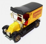 CORGI - Carro em miniatura da Automobiles Renault em metal fundido da marca inglesa Corgi, peça em ótimo estado de conservação. Medindo 5cm de altura por 8cm de comprimento.