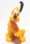 DISNEY - Figura em vinil do personagem Pluto da Turma do Mickey, peça original Disney. Medindo 6cm de altura.