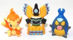 POKEMON - BANDAI - Lote contendo 3 figuras em vinil da série Pokemon da marca Bandai. Medindo aprox. 4cm de altura cada.
