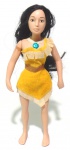 PRINCESAS DISNEY - PORCELANA - Belíssima figura em porcelana da personagem Pocahontas, peça original Disney. Medindo 17cm de altura.