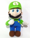NINTENDO - MARIO - BANPRESTO - Figura em pelúcia do personagem Luigi da série Mário, peça original da Banpresto. Medindo 33cm de altura.