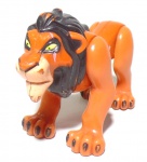 REI LEAO - DISNEY - Figura articulada em vinil e plástico do personagem Scar da série O Rei Leão, peça original Disney. Medindo 9,5cm de comprimento. Obs: está sem a cauda.