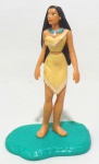 POCAHONTAS - DISNEY - APPLAUSE - Figura em vinil da personagem Pocahontas, peça original da Applause. Medindo 8cm de altura.