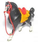 DISNEY - MULAN - Figura em plástico do personagem Khan da série Mulan, peça original da Disney muito bem detalhada. Medindo 17cm de comprimento por 14,5cm de altura.