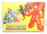 CAVALEIROS DO ZODIACO - Lote contendo personagem Seiya de Pégasus da série Os Cavaleiros do Zodíaco acomodado em caixa original, peça da marca Saint Cloth. Obs: incompleto e com pequeno quebrado na peça da perna (foto 3).