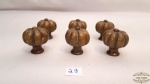 6 puxadores de gaveta forma de abobora em bronze.Medidas: 4cm de altura.