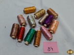 Lote com diversas linhas de seda para bordado.