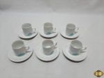 Jogo de 6 xícaras de café em porcelana Schmidt com desenho de nuvens.