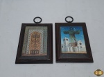 Lote de 2 quadros em madeira, sendo um com São Francisco e a Basílica de Assis e um Rocío - Lisboa Portugal. Medindo 20cm x 15cm.