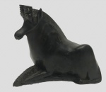 Arte Africana: Escultura em madeira representando alçe, medindo: 10 cm alt.