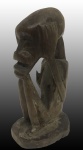 Arte Africana: Escultura em madeira, medindo: 13 cm alt.