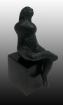 CARYBÉ (1911-1997) - Escultura de mesa em bronze, medindo: 25 cm alt. 