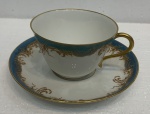 Coleção: xícara e pires em porcelana