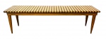 Magnifico banco ao gosto Tenreiro, em diferentes madeiras nobres, pé palito, medindo: 1,51 m x 38 cm x 43 cm