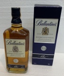 BALLANTINES Whisky 12 anos, na caixa lacrado.