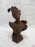 Escultura De Busto Em Bronze Ass Augueste Moreau. MEDINDO: 19,5CM DE ALTURA