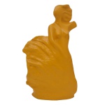 ADINA WORCKMAN (Rosenheim, Alemanhã, 1948)  Dançando ao Luar. Escultura em alumínio esmaltado. Tinta da Ferrari. Assinada. 35.5 x 20 cm. Artista plástica catalogada, pedagoga, professora e poetisa. Cria esculturas e pinturas na linguagem figurativa e contemporânea. Criou inúmeros projetos e troféus para várias empresas e entidades. Trabalha com temática e materiais diversos como bronze, resina, alumínio, concreto etc. Premiada no Brasil e exterior, recebeu em 2006 o 9º. Lugar em escultura na VI Bienalle Internacionalle de Roma.
