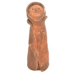 ARTE POPULAR BRASILEIRA – `Figura Feminina` Escultura em barro. Ass. BAL. 20 cm.