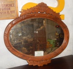 Espelho emoldurado. (desgastes)