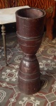 Grande pila0 em madeira (sem o soquete) 63 x25 cm