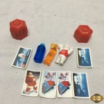 Lote com 3 miniaturas e jogo da memória da Coca-Cola, para colecionador.