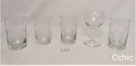 Lote de 5 peças em cristal com 4 copos  aperitivo  , taça. de licor.Medida copos 7 cm de altura, taca 13 cm de altura