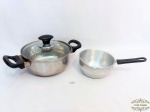 2 panelas em aco inox espesso, sendo 1caçarola, 1 panela com alça