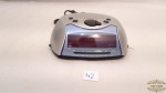 Relogio de mesa digital com radio FM e AM AISTAR.Medidas: largura 12cm e 4cm de altura , funcionando , 110v e 220v