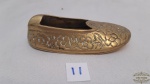 Cinzeiro em forma de sapato em Bronze Turkey. Medidas: 9cm de comprimento. Marcado Turkey