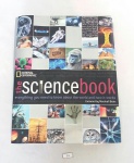 Livro de capa dura - The science Book pela Nationall Geographic. Possui 431 páginas. Livro em inglês