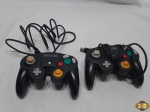 2 controles originais de Gamecube.