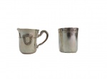Dois copos em prata 90 sendo 1 prata Régia com alça e 1 fracalanza  cinzelado   medindo 16 e 17 cm