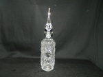 Linda garrafa licoreira em cristal lapidação estrela e bico de jaca  , tampa alta com bisotado e lapidação dedão  nas laterais   altura 37 cm