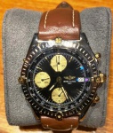 Relógio Bretling chronomat Chrono, caixa de aço e ouro 38mm, automático, visor de saphira, pulseira de pele. Com caixa. (Lote encontra-se em Brasília, frete por conta do arrematante).