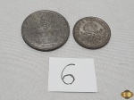 Lote composto de 2 moedas falsas de Reis para colecionador. Sendo uma de 1000 e uma de 2000.