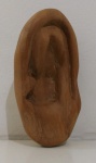 Ex voto em madeira representando orelha medidas: 11,5 x 6,5 cm - Arte popular