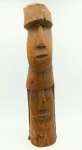 Escultura em madeira assinada de Jarline - Medida: 44 cm - Arte popular