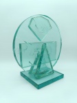Escultura em vidro - Peça não assinada - medidas: 30 x 27 x 15 cm