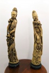 Conjunto de esculturas representando santos Chineses / Peça em resina de grandes dimensões / Medida: 66 cm cada peça. / Peça com restauro.